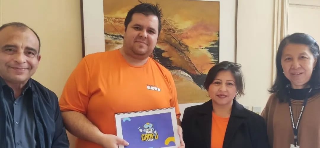 Apresentação do Campo Geek para a Secretaria de Cultura do Estado do Paraná, representada pela Sra. Inês Koguissi, coordenadora do Sistema Estadual de Cultura e Apoio aos Municípios